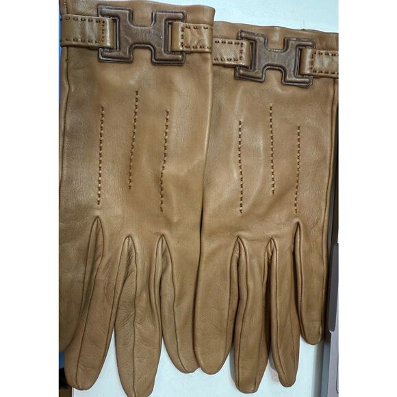 HERMES Lambskin Taupe Driving Gloves*Size 7 1/2*Beautiful pre-loved - Picture 1 of 3